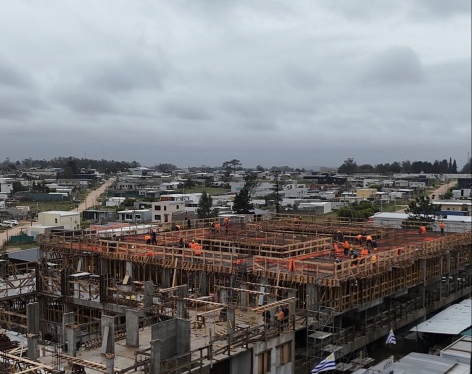 Otra vista de seguimiento de la obra de Betania IV
